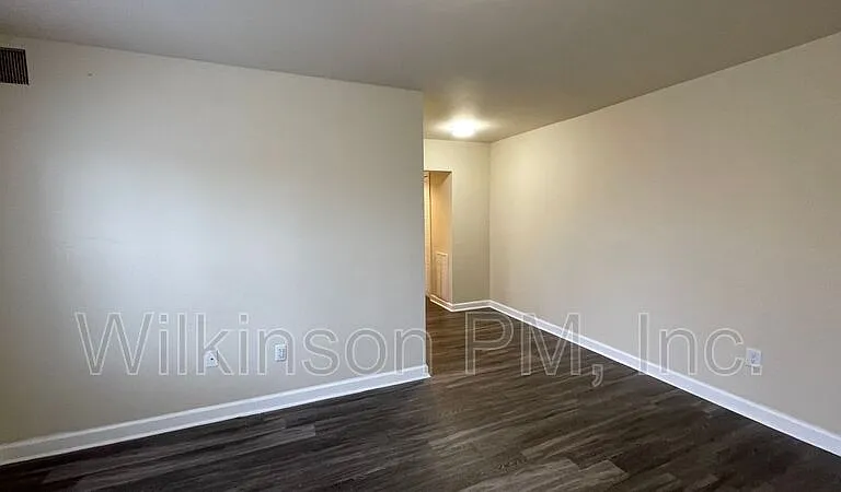 313 2nd Ave #203 — Photo 6