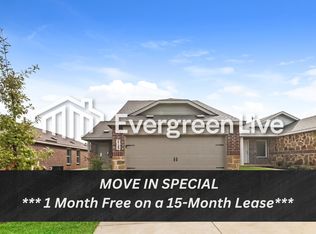 2125 Sulky Ln, Aubrey, TX 76227