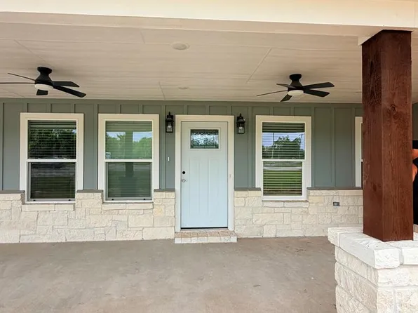 301-301 E San Bernard St, Brazoria, TX 77422