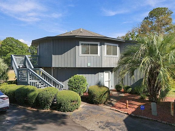 2nd image of 622 Tall Oaks Ln.