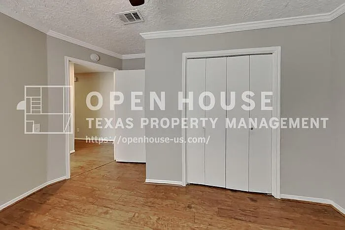 2223 Briarwest Blvd — Photo 15