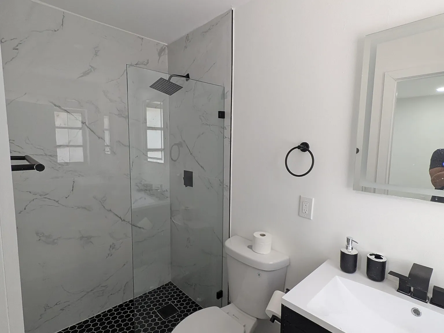 4 bed, 4.0 bath, 2440 sqft, $1,594 — Photo 1