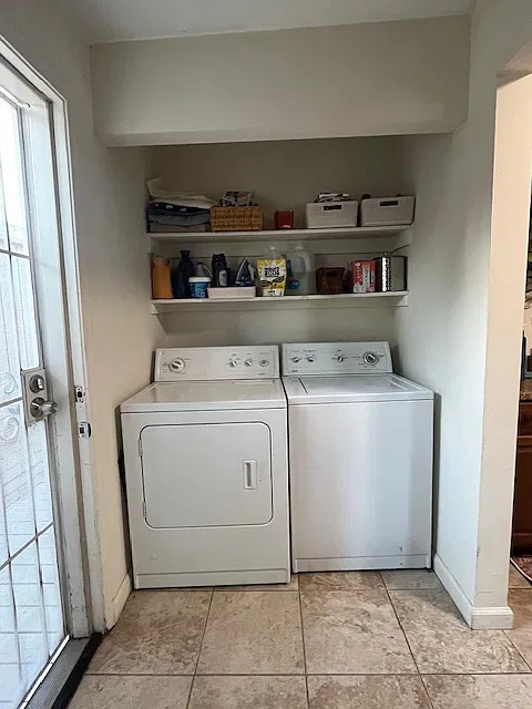2054 Thomas Ave — Photo 2