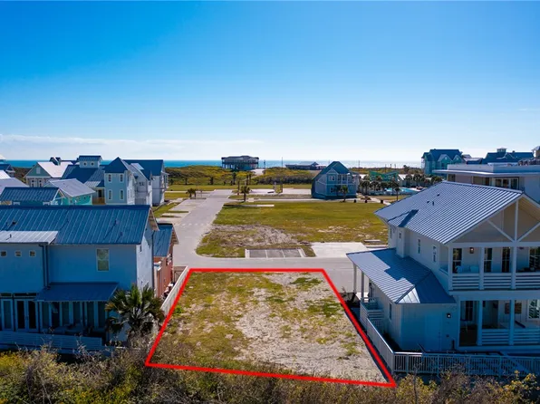 607 Center Sq W, Port Aransas, TX 78373