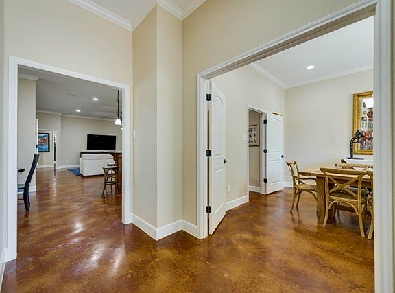 3rd image of 811 Trinidad Pl
