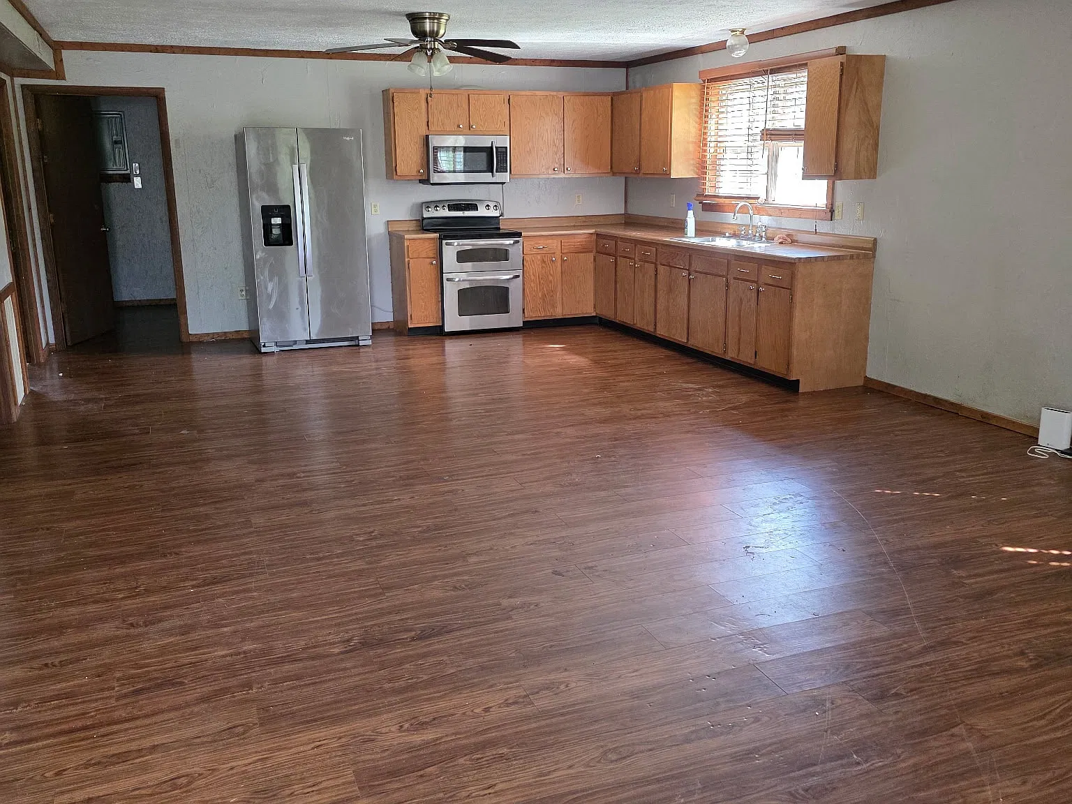 Rosewood Dr, Ashland — Photo 2