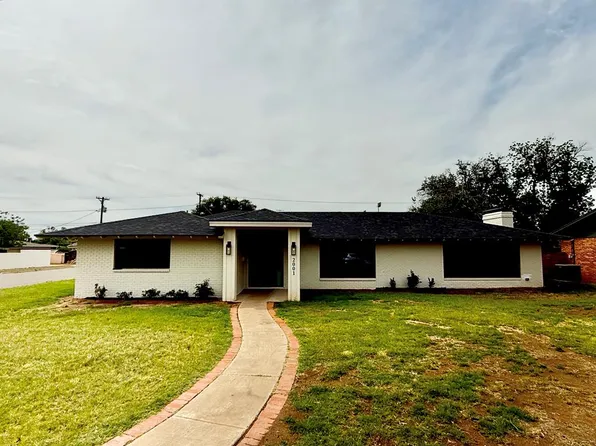 2001 Country Club Dr, Midland, TX 79701
