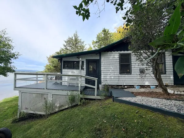 15 Sampson Road, Orwell, VT 05760