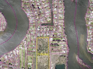 56108 River Shore Ln, Elkhart, IN 46516