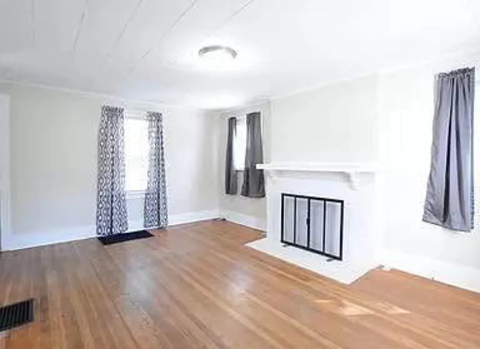 2 bed, 1000 sqft, $970 — Photo 3