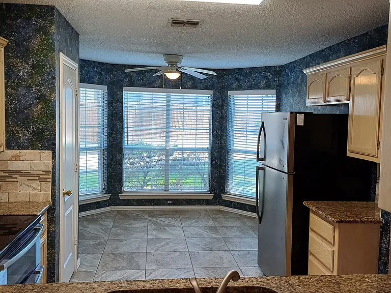 3051 Renaissance Ct — Photo 6