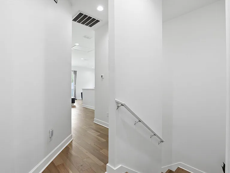 2751 Michel Boulos St — Photo 32
