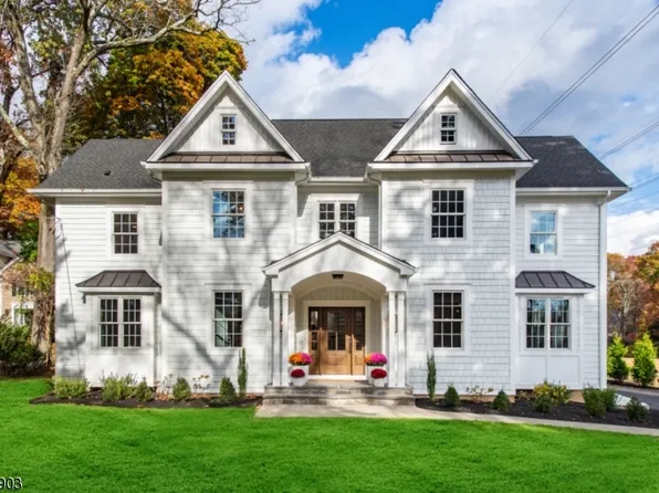 54 Floral St, Chatham Twp., NJ 07928