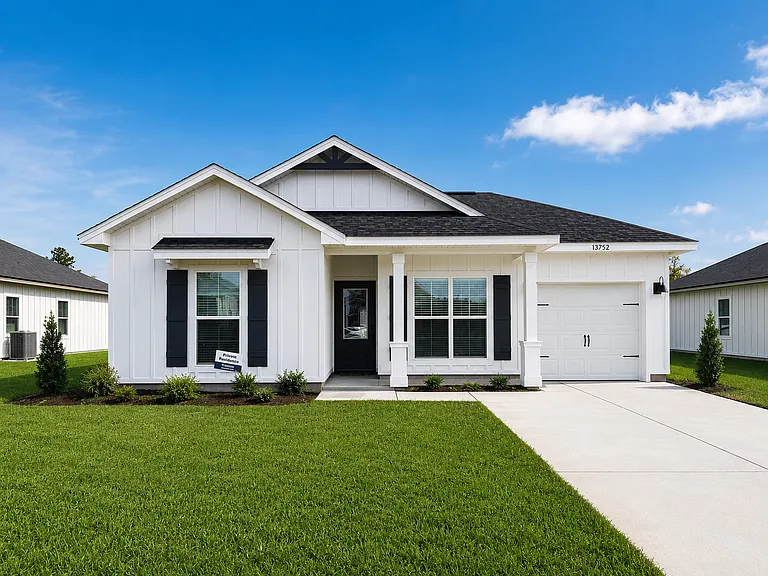 13752 Logan Pl — Photo 1