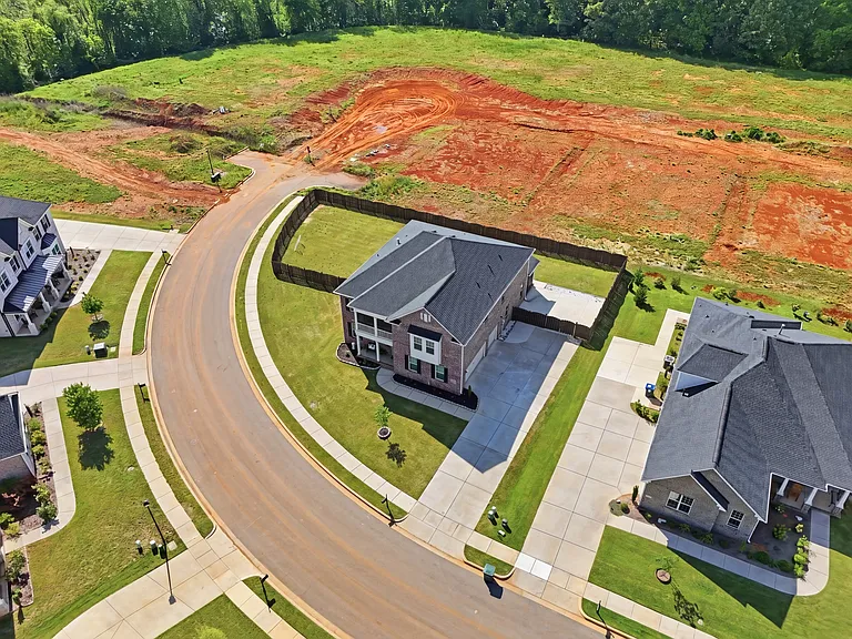 8129 Tupelo Gum Trce SW — Photo 48