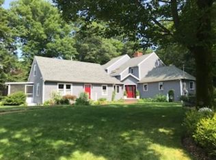 21 Forest Ln, Manchester, MA 01944
