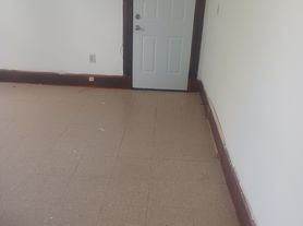 210 Ash St, Lewiston, ME