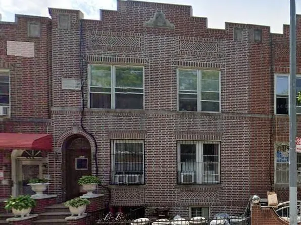 844 44th St, Brooklyn, NY 11220