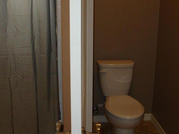 3rd image of 1205 E Escuda Dr