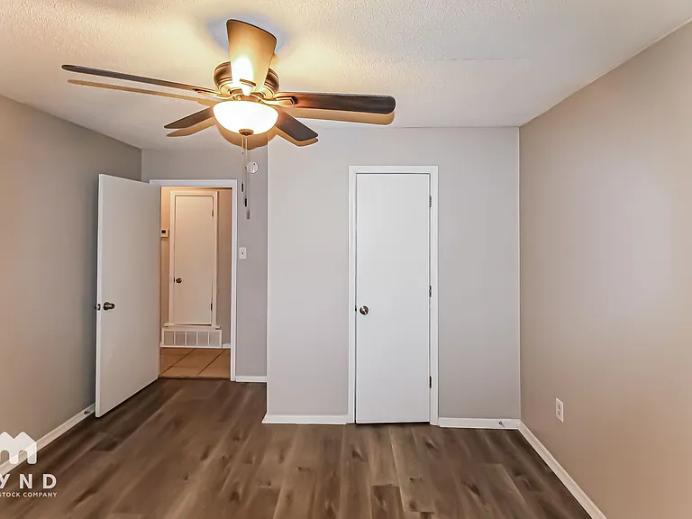 4631 Lasalle Pl — Photo 8