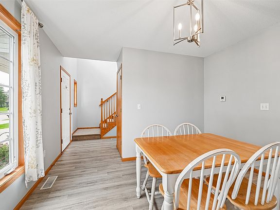 4th image of 7306 Prairie Heights Dr SW