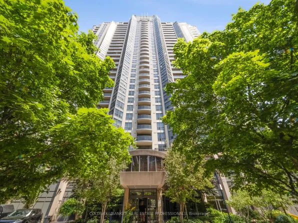 10 Northtown Way, Toronto, ON