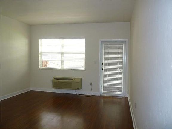 2nd image of 7510 Carlyle Ave APT 3
