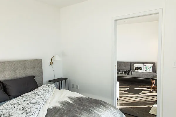 Rented by Compass | media 27