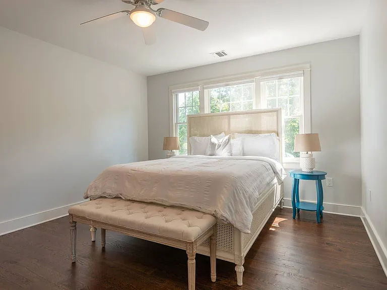 133 Norfolk Dr — Photo 16