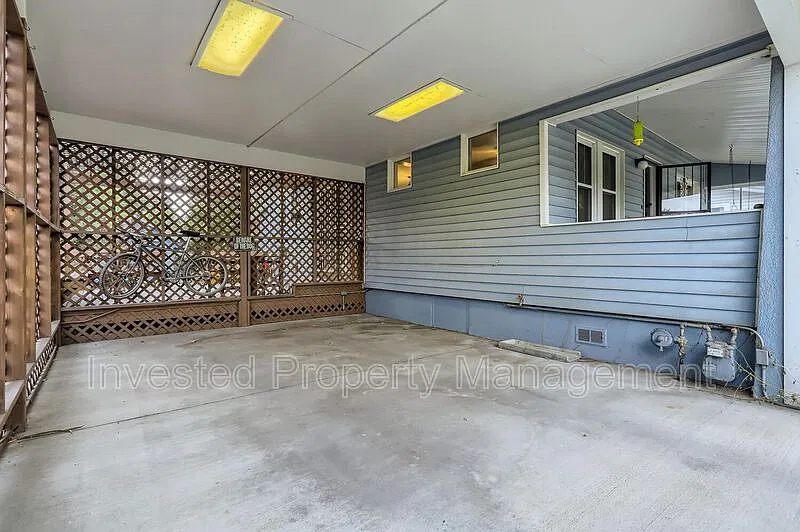 3 bed, 2.0 bath, 1462 sqft, $2,950 — Photo 4