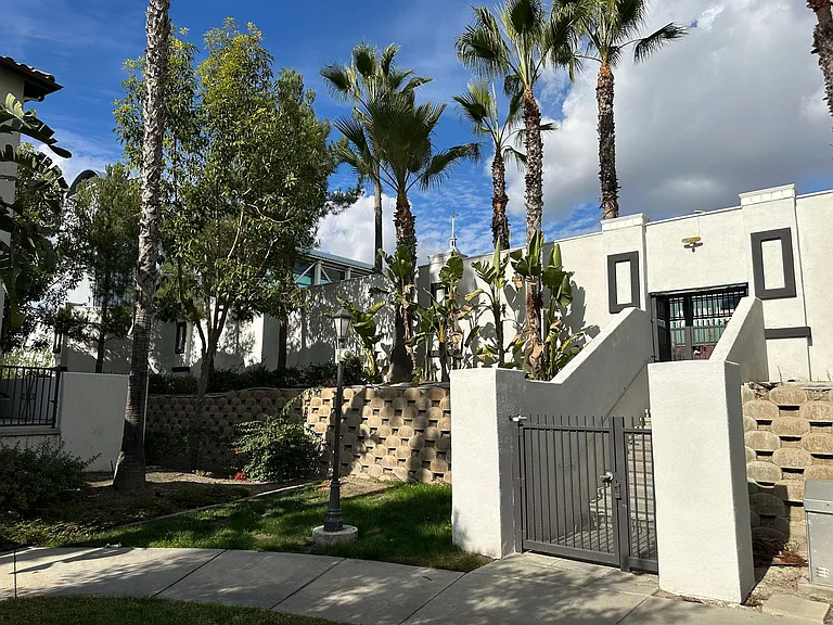 35 Walter Way — Photo 21