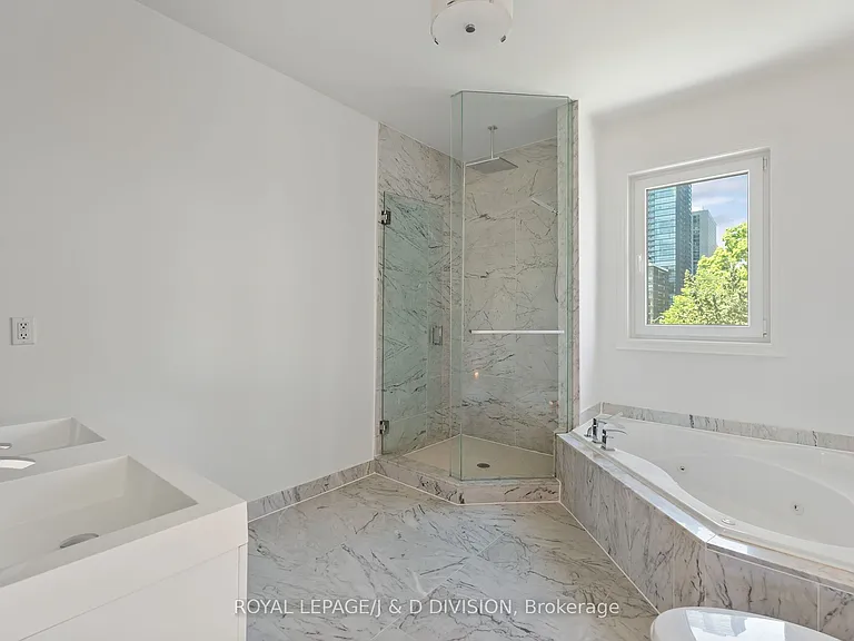 102 Earl Pl — Photo 31