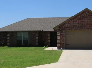 313 Marilyn Glover Dr, Elgin, OK 73538
