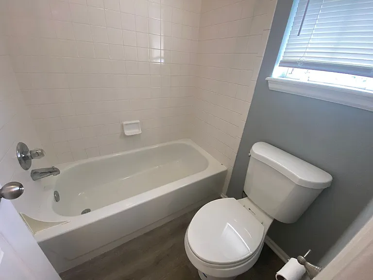 8665 Cloverleaf Cir — Photo 27