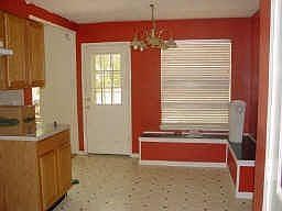 4th image of 28927 Pine Forest Dr