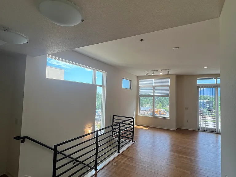Bright and Open dining area