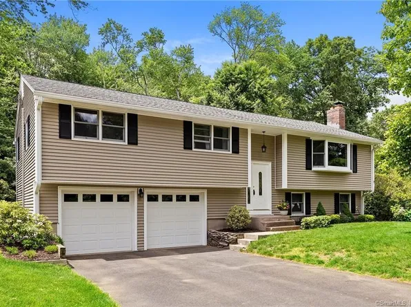 168 Edgewood Drive, South Windsor, CT 06074