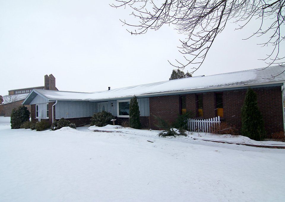 1st image of 1417 N Van Buren St