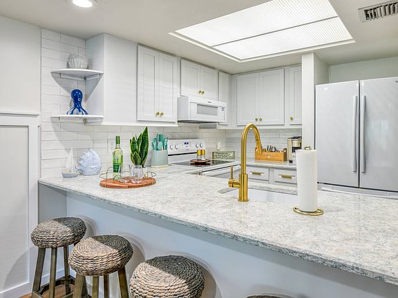 5th image of 850 A1a Beach Blvd Unit 18