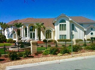 573 Virginia Dare Dr, Virginia Beach, VA 23451