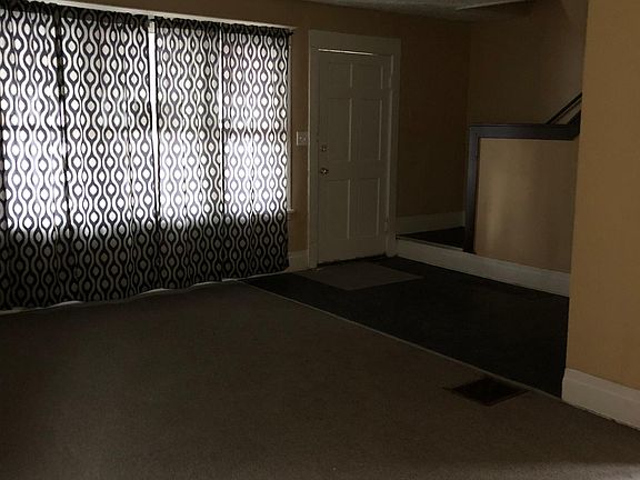 3rd image of 543 Stockbridge Ave