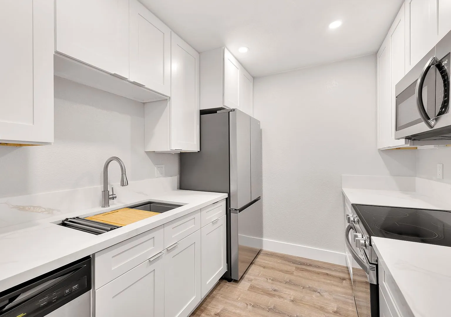 Fully Renovated 2-Bedroom Condo - Everything is NEW! — Photo 2