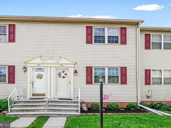 166 Center St, Hanover, PA 17331