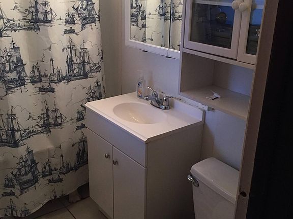 4th image of 3243 N Hoyne Ave #1