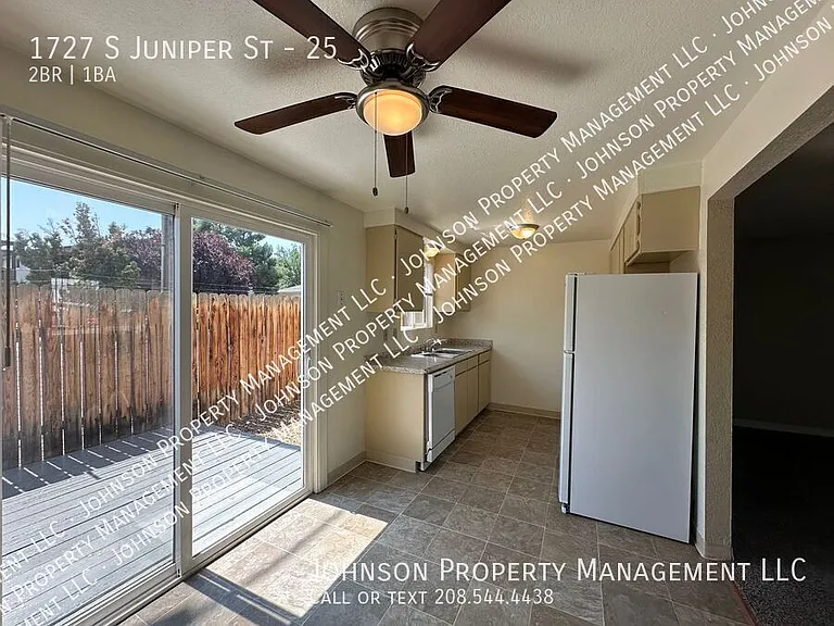 1727 S Juniper St #25 — Photo 5