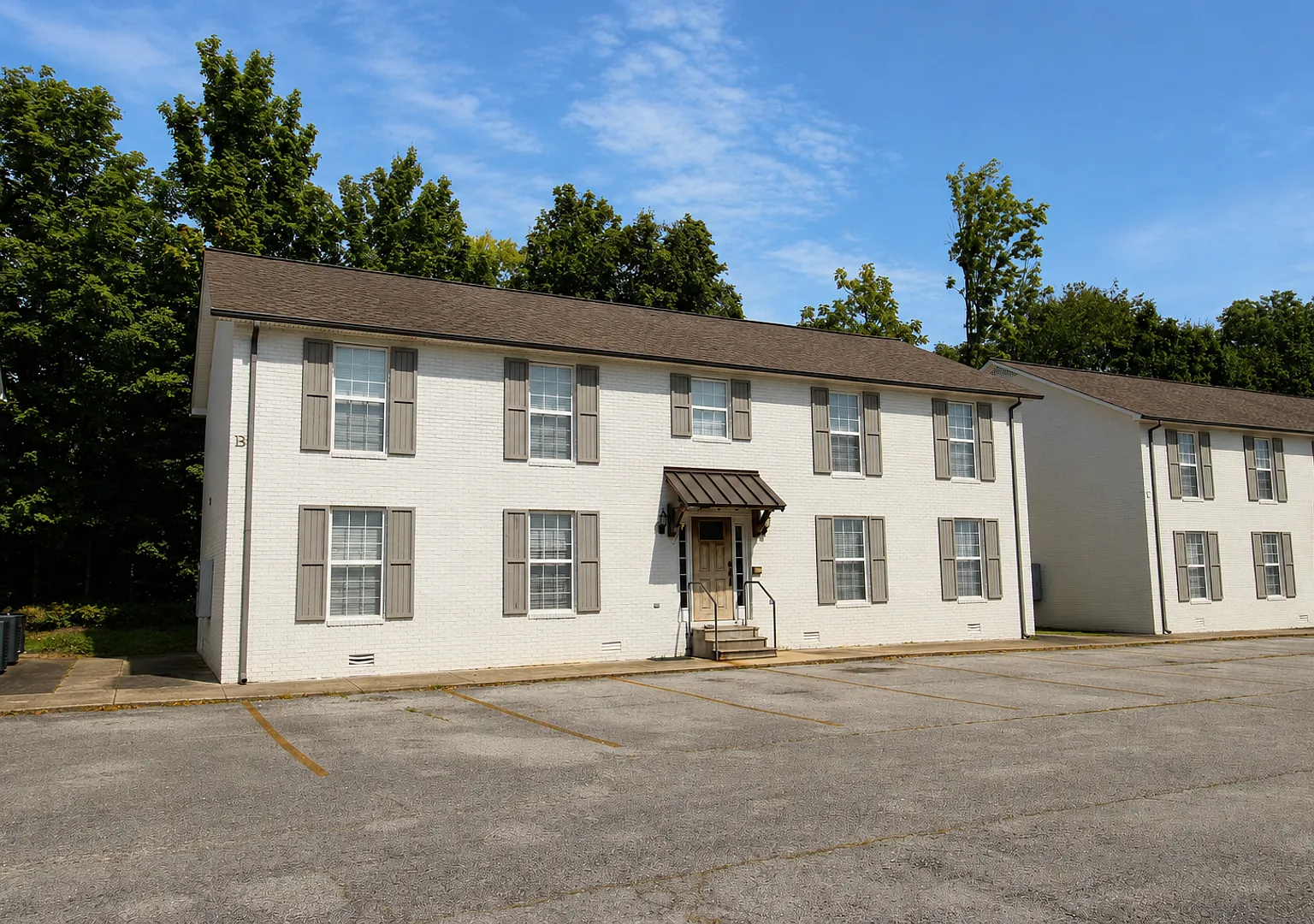 Dixie Village — Photo 1