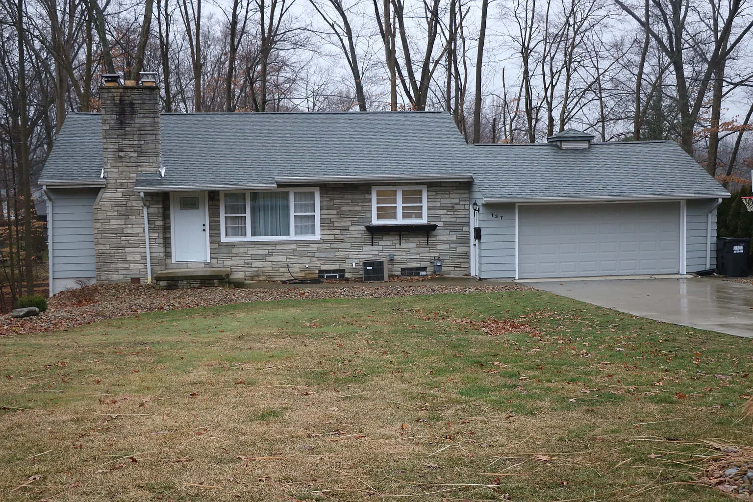 137 Hilltop Blvd photo 1