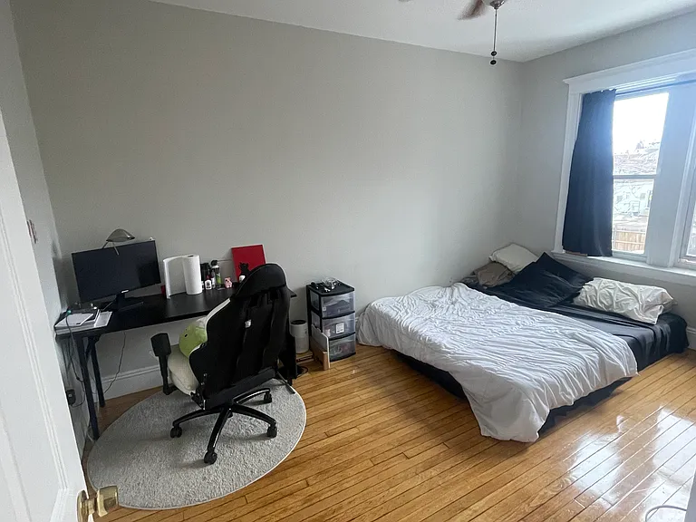 8 Farrington Ave #3 — Photo 6