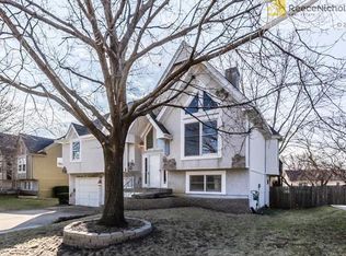 1521 W Loula St, Olathe, KS 66061