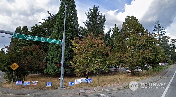2nd image of 5214 SE Issaquah-Pine Lake Road